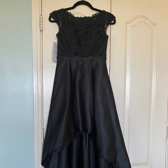 Custom Dress by JJ’s House - Unworn! - Picture 5 of 9